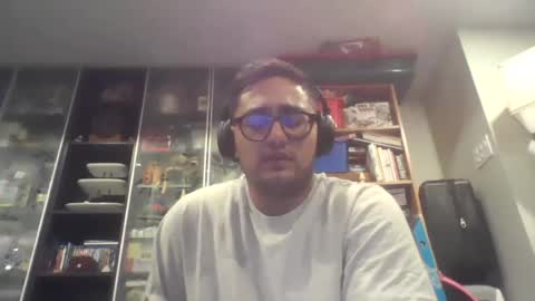 Snapshot of lpop81020 chatting on 05-06-26, 08:25 lpop81020 online show from 05-06-26, 08:25