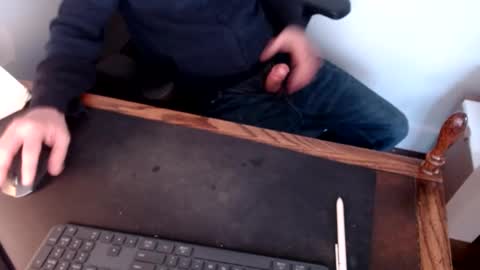 Snapshot of lreed090 chatting on 02-07-25, 11:03 lreed090 online show from 02-07-25, 11:03