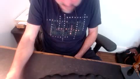 Snapshot of lreed090 chatting on 05-08-26, 08:14 lreed090 online show from 05-08-26, 08:14