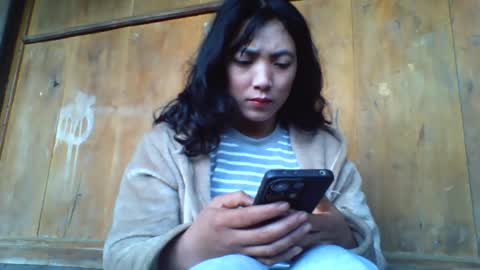 Snapshot of lsmbaby chatting on 02-07-26, 02:04 lsmbaby online show from 02-07-26, 02:04