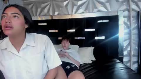 Snapshot of lu_vale chatting on 07-17-26, 12:01 lu_vale online show from 07-17-26, 12:01