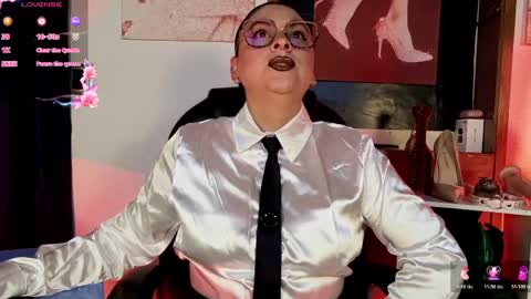 luanadabbraccio_ online show from 05-07-26, 02:44