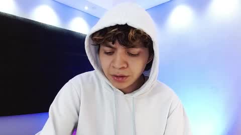Lukas online show from 12-26-24, 06:01