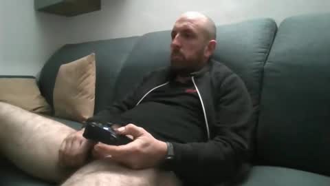 Snapshot of lucabeech88 chatting on 11-03-25, 08:21 Luca online show from 11-03-25, 08:21