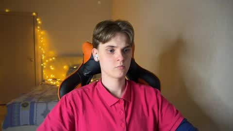 Lucas Gill online show from 02-17-25, 10:25