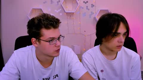 lucas_long_ online show from 11-09-25, 09:51