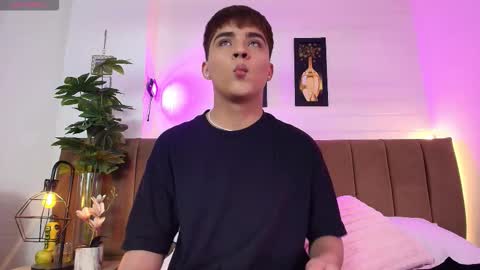 Lucas lovee online show from 02-19-26, 02:51