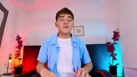 Lucas lovee online show from 04-11-26, 01:26