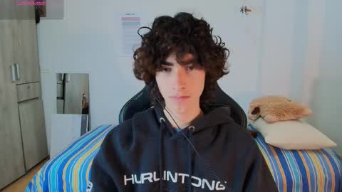 lucas_xo online show from 02-23-26, 01:47