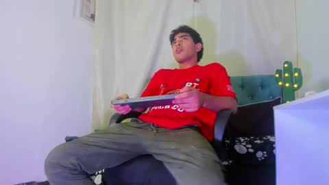 Snapshot of lucascarterr chatting on 03-11-25, 03:26 lucascarterr online show from 03-11-25, 03:26