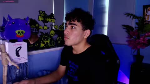 Snapshot of lucascarterr chatting on 10-13-25, 08:53 lucascarterr online show from 10-13-25, 08:53