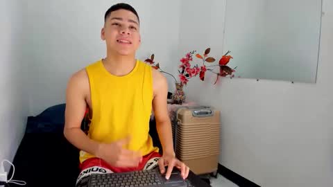 Snapshot of lucastorrez01 chatting on 01-07-26, 12:35 LUCAS TORREZ online show from 01-07-26, 12:35