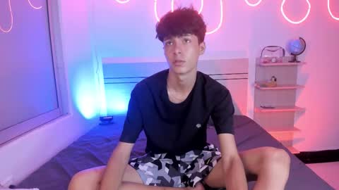 Luccas Ferreira online show from 11-04-25, 07:57