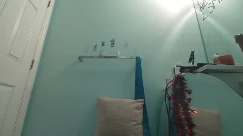 Luci Layne online show from 03-04-25, 07:32