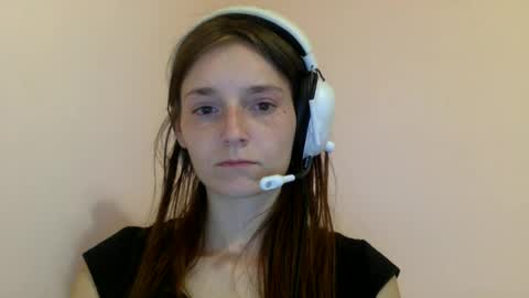 Snapshot of luci_layne chatting on 06-17-26, 12:35 Luci Layne online show from 06-17-26, 12:35