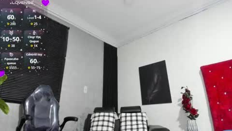 L U C I A online show from 07-06-26, 12:46