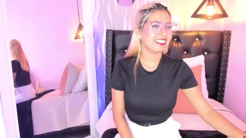 Lucia online show from 03-08-26, 12:53