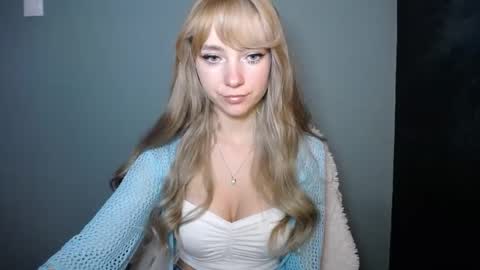 Lucy online show from 10-31-25, 07:42