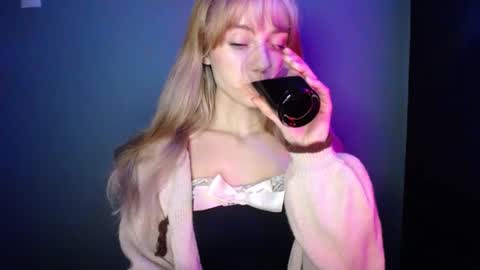 Lucy online show from 12-02-25, 01:28