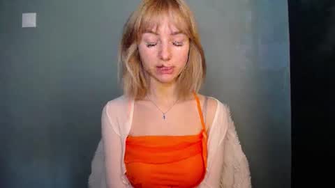 Lucy online show from 03-05-26, 01:40