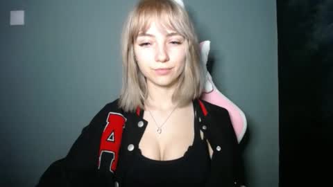 Lucy online show from 03-29-26, 07:03