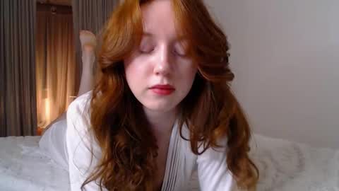 Lucia online show from 02-02-25, 07:14