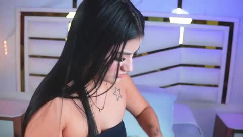 Snapshot of luciana_agudelo chatting on 05-16-26, 07:01 luciana_agudelo online show from 05-16-26, 07:01