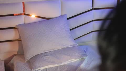 Snapshot of luciana_agudelo chatting on 05-19-26, 01:56 luciana_agudelo online show from 05-19-26, 01:56