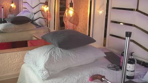 Snapshot of luciana_agudelo chatting on 06-06-26, 07:29 luciana_agudelo online show from 06-06-26, 07:29