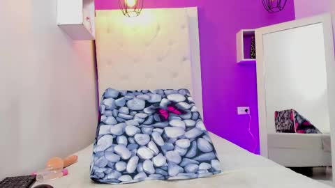 Snapshot of luciana_hot699 chatting on 04-14-26, 02:23 Luciana online show from 04-14-26, 02:23