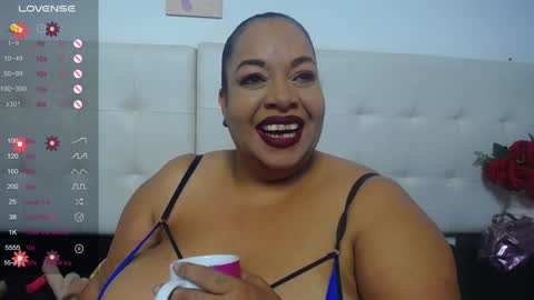 Snapshot of luciana_milf1 chatting on 01-09-25, 11:03 Luciana online show from 01-09-25, 11:03