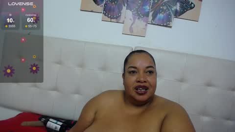 Snapshot of luciana_milf1 chatting on 01-13-25, 04:51 Luciana online show from 01-13-25, 04:51