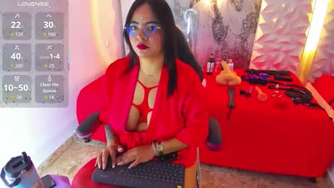 luciana_ramirez__ online show from 10-10-25, 10:42