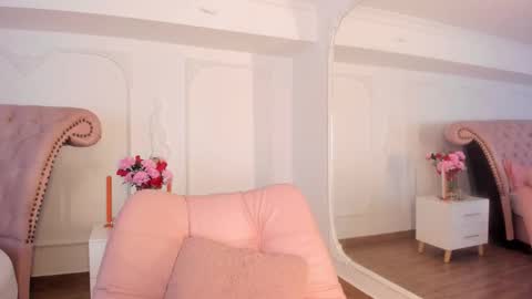 Luciana online show from 12-18-25, 09:10