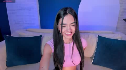 Snapshot of lucianamiller_ chatting on 01-11-25, 10:40 Luciana Miller online show from 01-11-25, 10:40