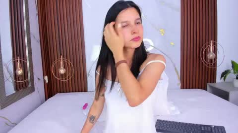 Snapshot of lucianasmith_ chatting on 05-28-26, 08:06 Luci online show from 05-28-26, 08:06