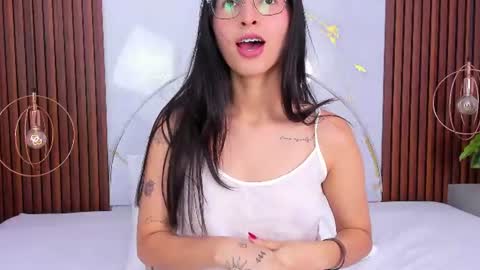 Snapshot of lucianasmith_ chatting on 06-16-26, 07:49 Luci online show from 06-16-26, 07:49