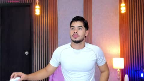 Snapshot of luciano_vitale_ chatting on 07-09-26, 12:31 Luciano online show from 07-09-26, 12:31