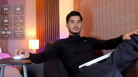 Snapshot of luciano_vitale_ chatting on 07-11-26, 01:03 Luciano online show from 07-11-26, 01:03