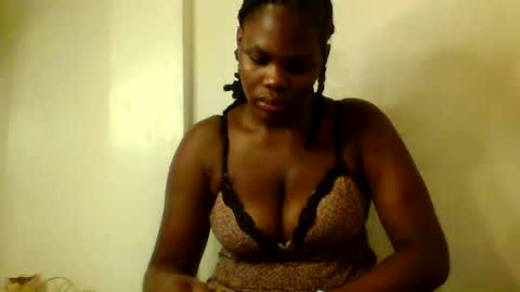 luciaresa online show from 07-12-26, 02:02