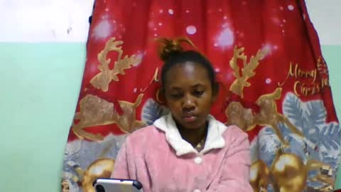 lucie196645 online show from 07-11-26, 07:38