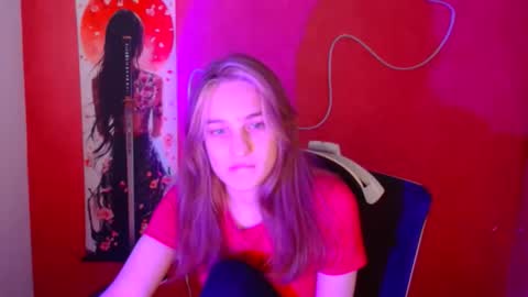 Lucie online show from 11-22-25, 06:29