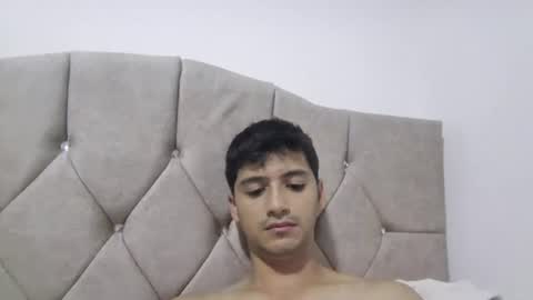 Snapshot of lucifferr_ chatting on 06-25-26, 01:05 leonel online show from 06-25-26, 01:05