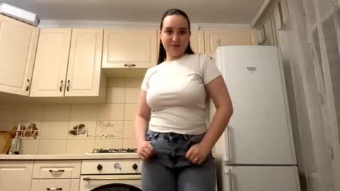 Sofia online show from 11-21-25, 09:57