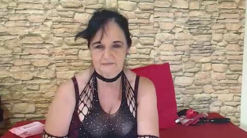 Snapshot of luciousgrace chatting on 06-10-26, 06:01 Grace online show from 06-10-26, 06:01