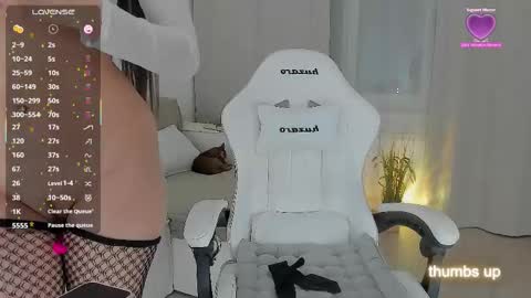 lucky__lady_ online show from 03-30-26, 10:33