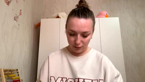 lucky_foryou_baby online show from 04-06-26, 09:43