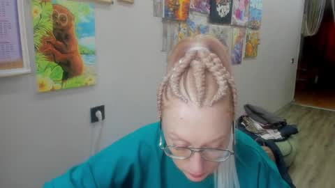 lucky_licky20 online show from 02-05-26, 03:44