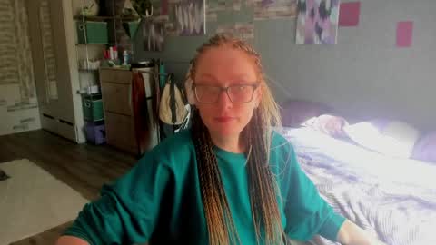 lucky_licky20 online show from 05-31-26, 02:09