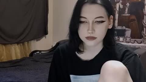 Snapshot of luckybastrad0677 chatting on 06-18-26, 05:39 luckybastrad0677 online show from 06-18-26, 05:39